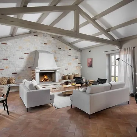 Rustic Sambucus With A Pool In Istria Villa